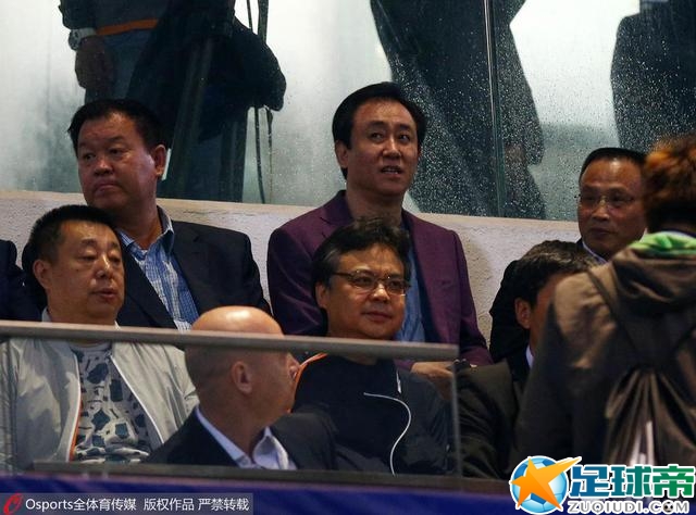 所以我们只要能让他满意，并且在他死之前的这段时间，一直对他唯命是从、在给足他尊重的同时，绝不挑战他作为一家之主的威严。